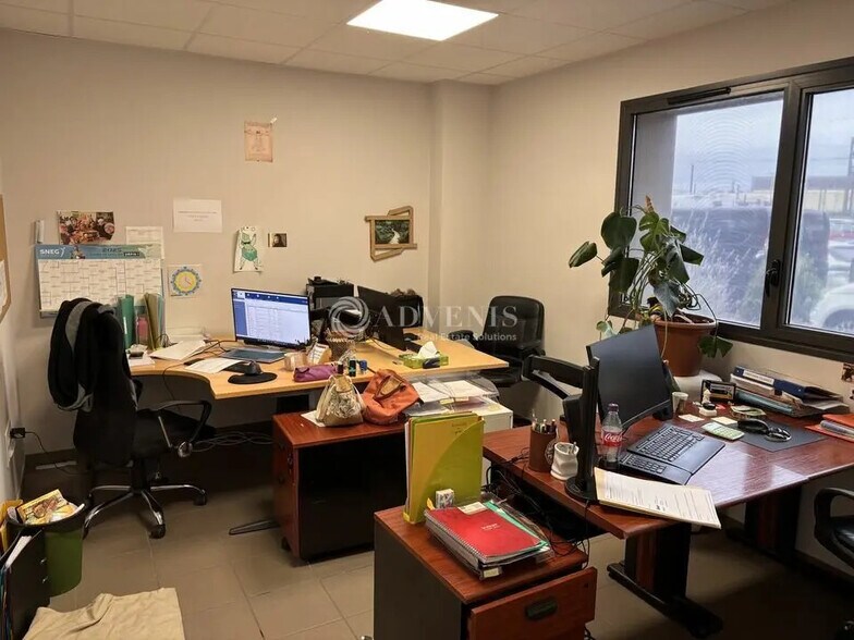 Local d’activités dans Le Mans à louer - Photo de l’immeuble – Image 3 sur 5