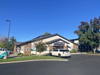 Plus de détails pour 1463 E McAndrews Rd, Medford, OR - Bureau à vendre