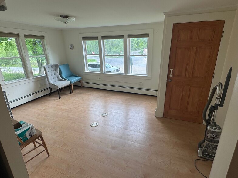 34 Jasper Mine Rd, Colchester, VT à vendre - Photo de l’immeuble – Image 3 sur 6