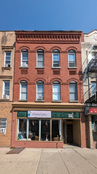 1044 Broadway, Bayonne, NJ à vendre - Photo de l’immeuble – Image 1 sur 17