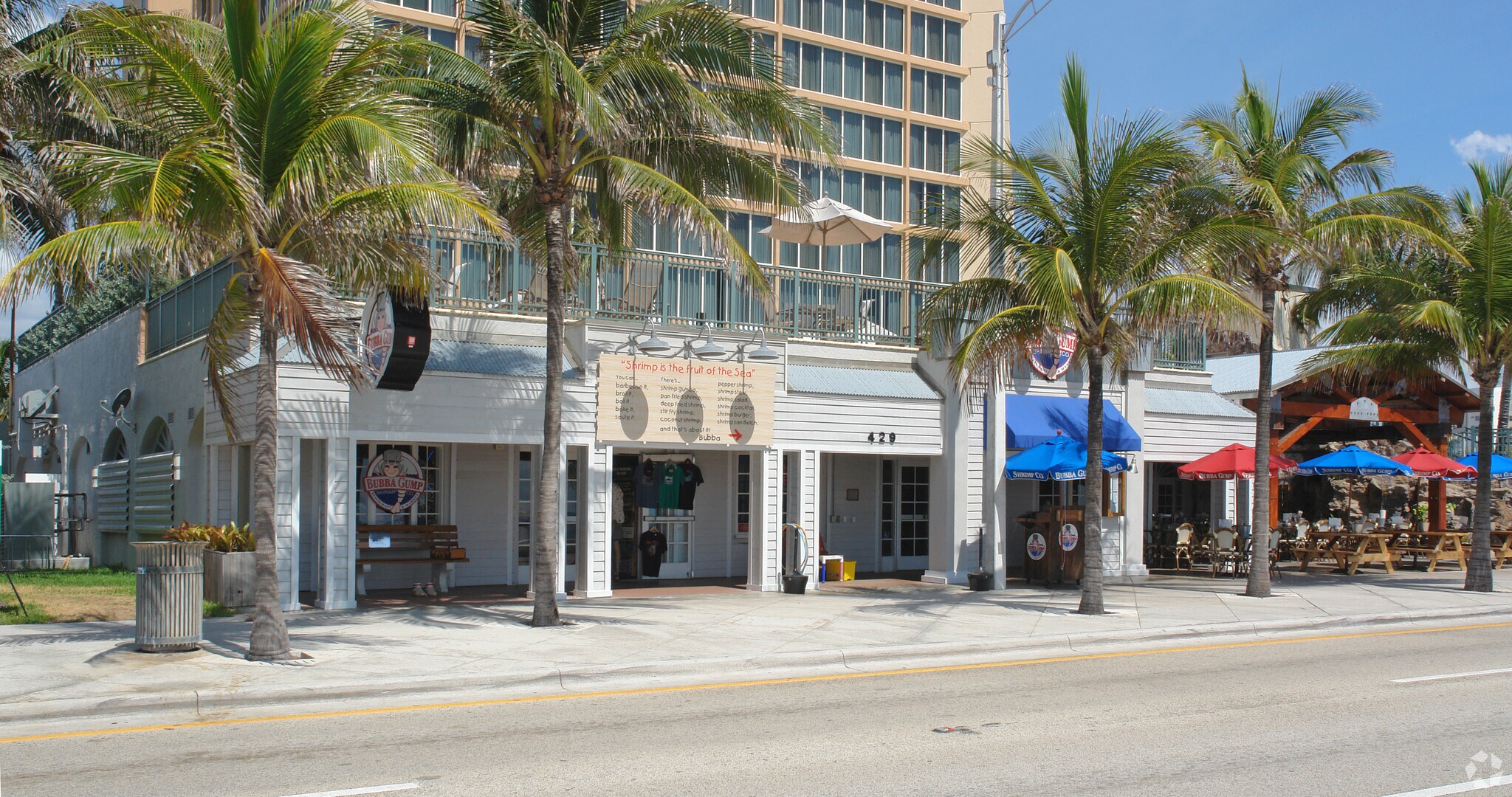 429 S Atlantic Blvd, Fort Lauderdale, FL à louer Photo principale– Image 1 sur 6