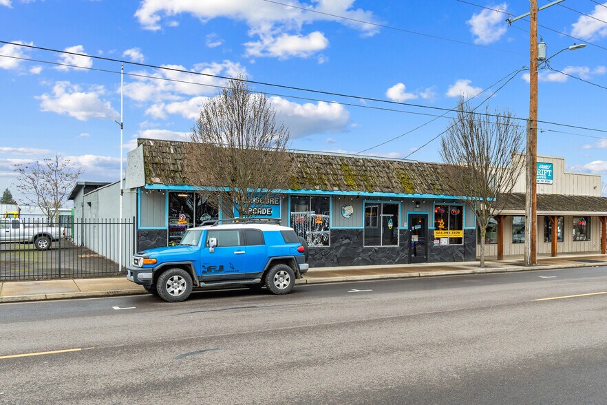 208 N Molalla Ave, Molalla, OR à vendre - Photo de l’immeuble – Image 3 sur 47