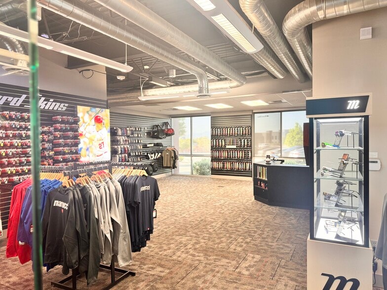 885 S Auto Mall Dr, American Fork, UT à louer - Photo de l’immeuble – Image 3 sur 12