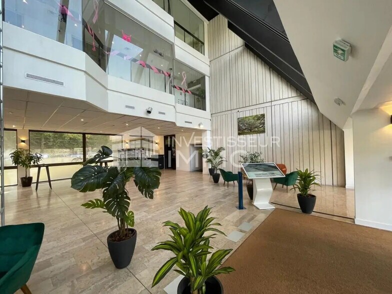 Bureau dans Avon à louer - Hall d’entrée – Image 2 sur 14