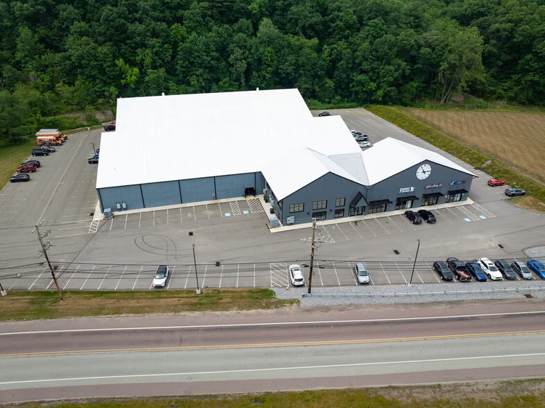 195 Montour Run Rd, Coraopolis, PA à louer - Photo de l’immeuble – Image 2 sur 2