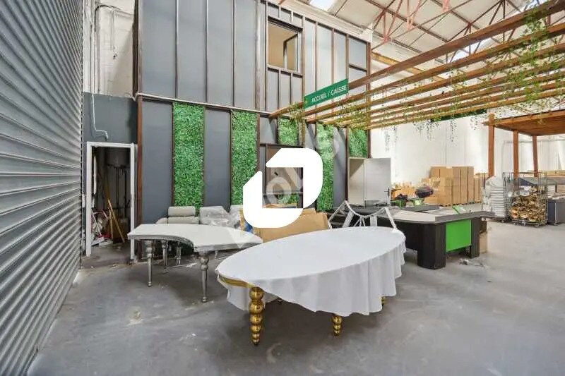 Local d’activités dans Épinay-sur-Seine à louer - Photo de l’immeuble – Image 2 sur 12