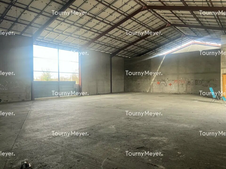 Industriel/Logistique dans Lons à vendre Photo de l’immeuble– Image 1 sur 4