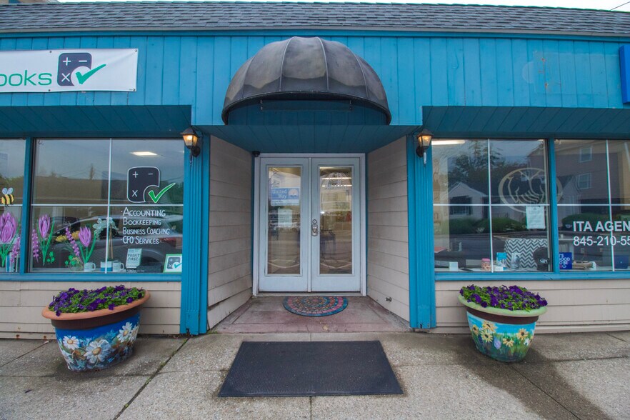 593 Route 6, Mahopac, NY à louer - Photo de l’immeuble – Image 3 sur 27