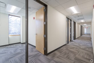 3125 Poplarwood Ct, Raleigh, NC à louer Photo intérieure– Image 2 sur 12