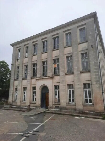 Bureau dans Bordeaux à louer - Photo de l’immeuble – Image 3 sur 18