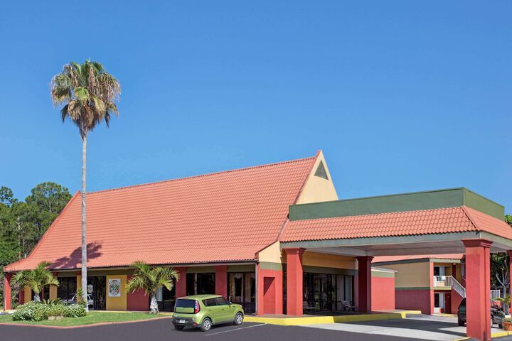 5600 State Road 524, Cocoa, FL à vendre - Photo de l’immeuble – Image 2 sur 13
