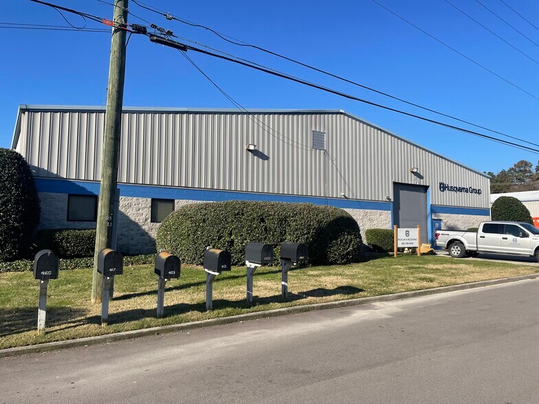 4123-4139 Appalachian Way, Knoxville, TN à louer - Photo de l’immeuble – Image 3 sur 14