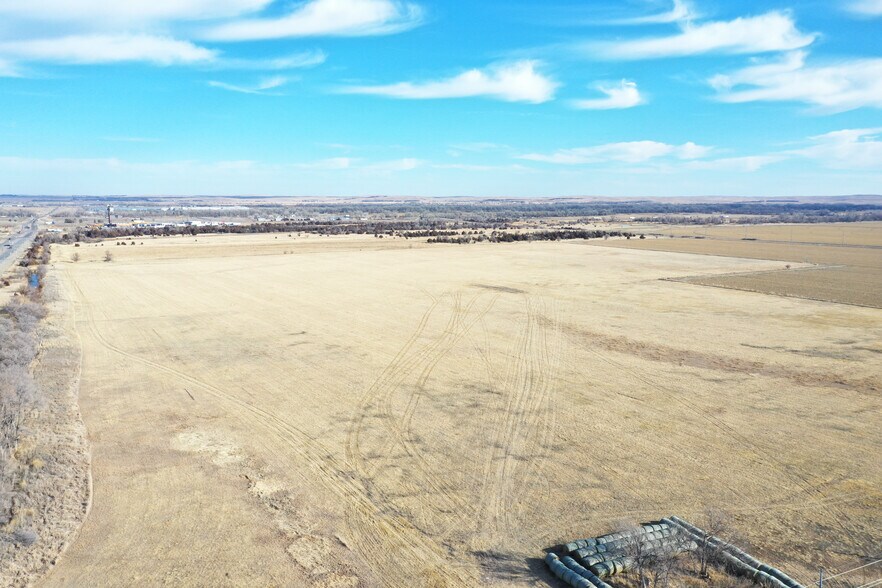 South Newberry Access Road, North Platte, NE à vendre - Photo de l’immeuble – Image 2 sur 11