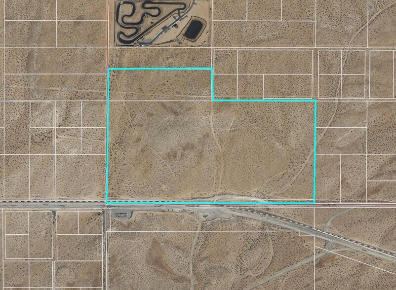 Quarry, Apple Valley, CA à vendre - Photo de l’immeuble – Image 1 sur 2