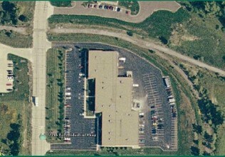 17295 Foltz Industrial Pky, Strongsville, OH - VUE AÉRIENNE  vue de carte - Image1
