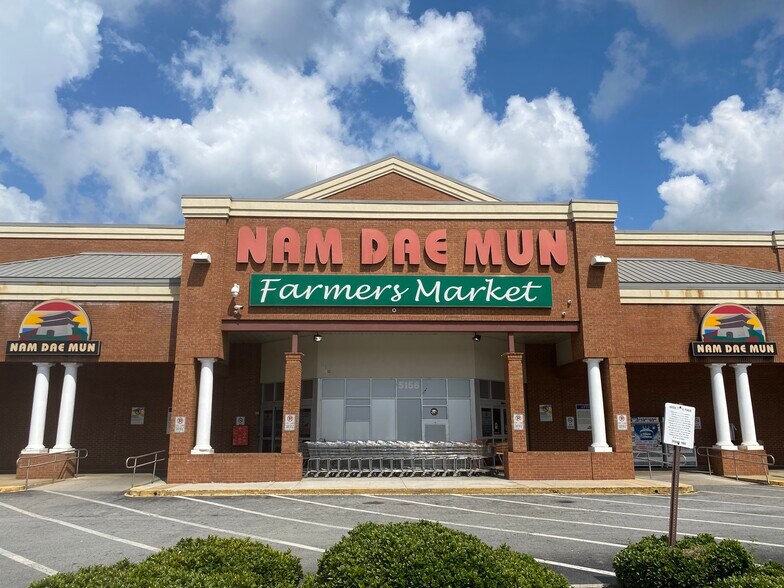5152 Memorial Dr, Stone Mountain, GA à louer - Photo de l’immeuble – Image 2 sur 7