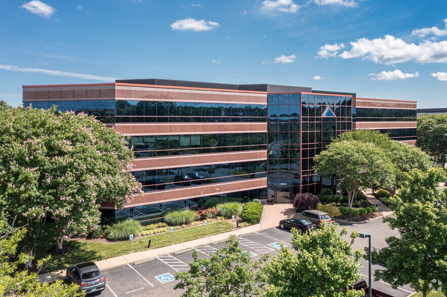 4510 Cox Rd, Glen Allen, VA à louer - Photo de l’immeuble – Image 2 sur 13