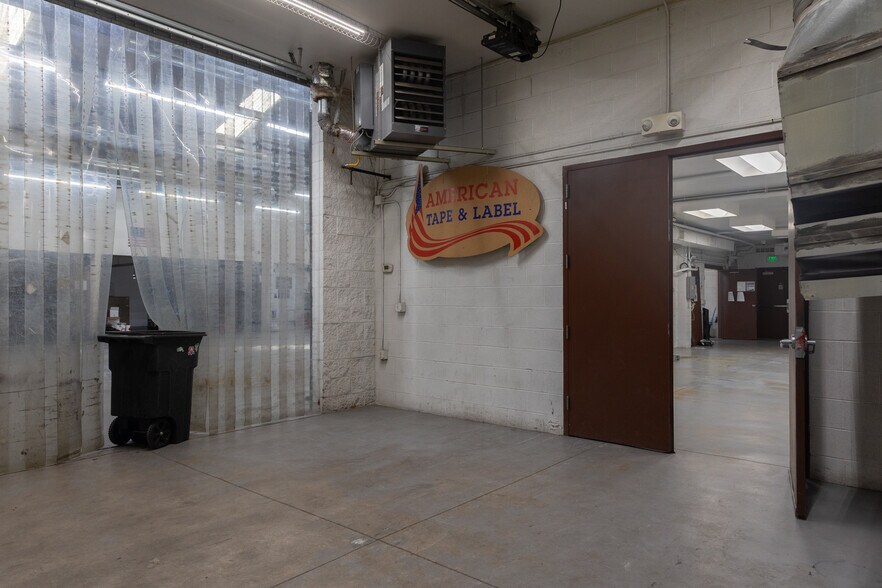 6390 N Broadway, Denver, CO à louer - Photo de l’immeuble – Image 3 sur 28