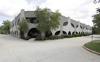 Plus de détails pour 80 Davids Dr, Hauppauge, NY - Industriel/Logistique à louer