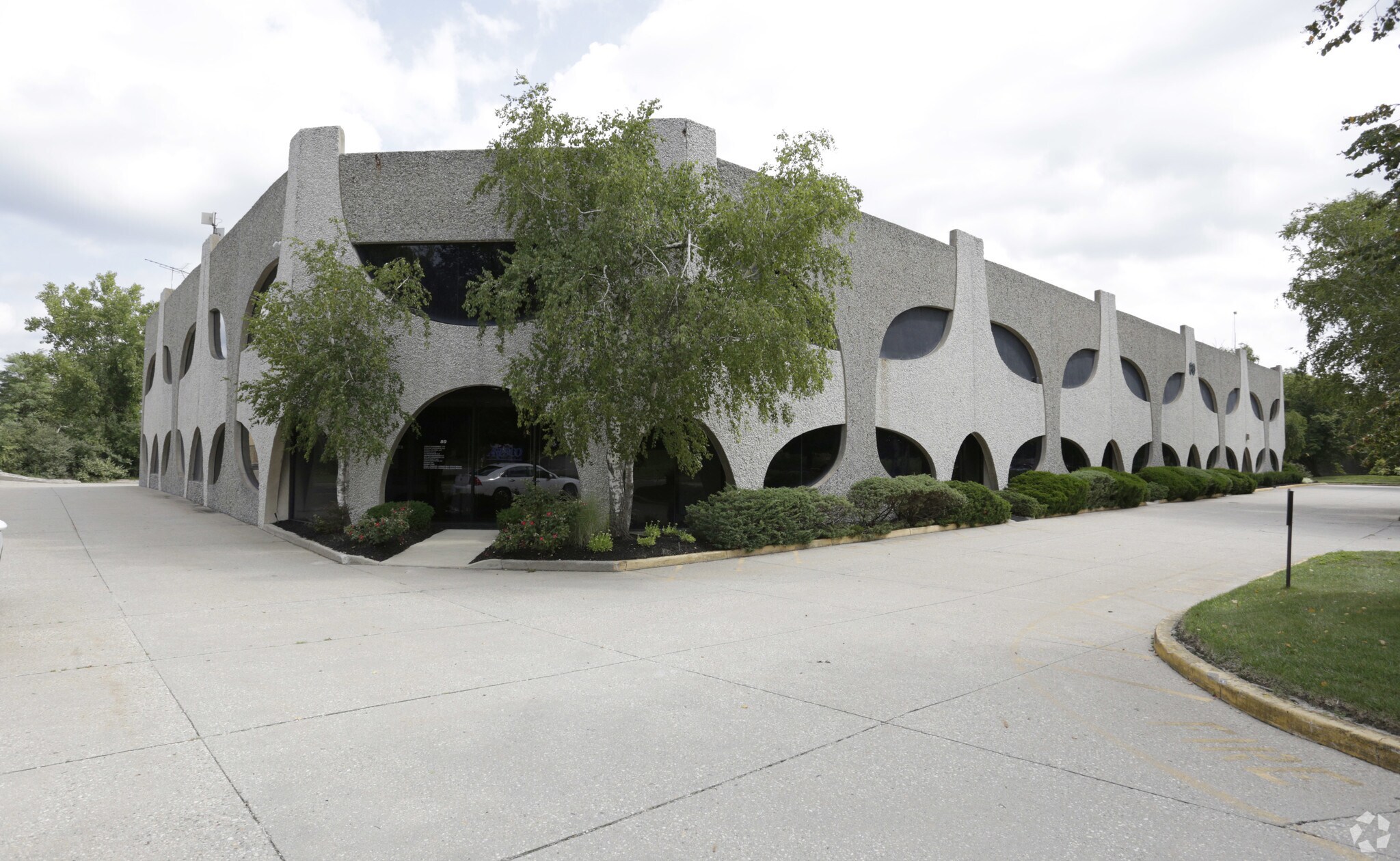 80 Davids Dr, Hauppauge, NY à louer Photo principale– Image 1 sur 6