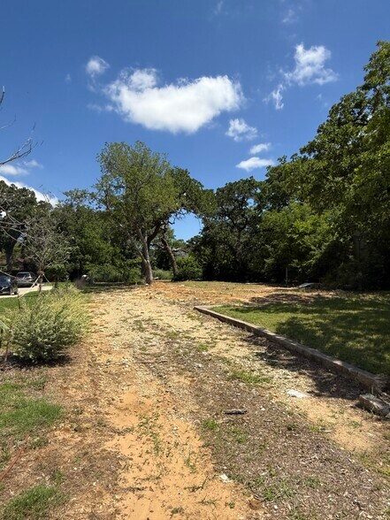 UNT Development Lots portefeuille de 2 biens à vendre sur LoopNet.fr - Photo de l’immeuble – Image 2 sur 6