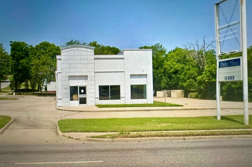 133 N Mississippi Ave, Atoka, OK à vendre - Photo de l’immeuble – Image 2 sur 5