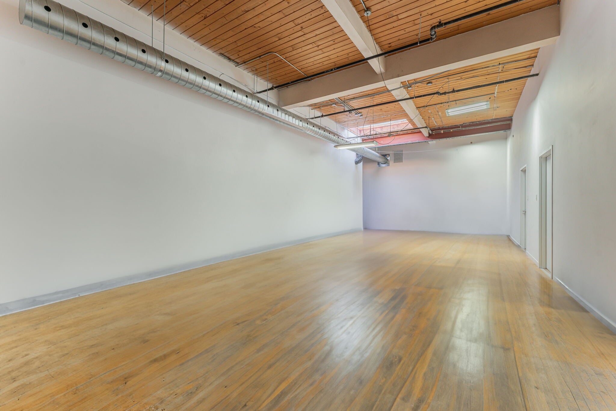 9850 Rue Saint-Urbain, Montréal, QC à louer Photo de l’immeuble– Image 1 sur 5