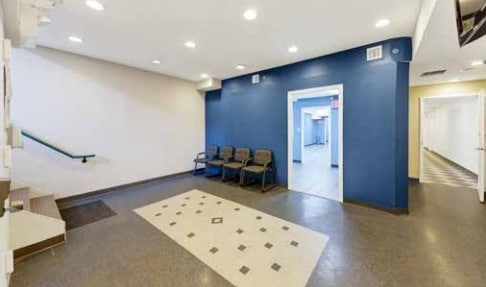 150 Ocean Pkwy, Brooklyn, NY à louer Photo intérieure– Image 1 sur 4