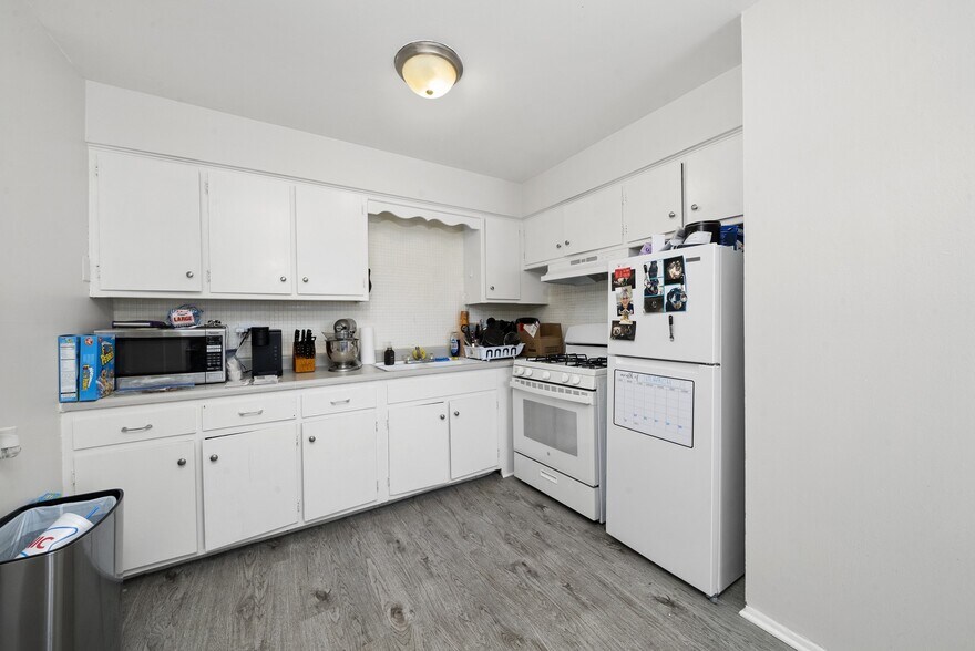 1722 N Mannheim Rd, Stone Park, IL à vendre - Photo intérieure – Image 2 sur 6