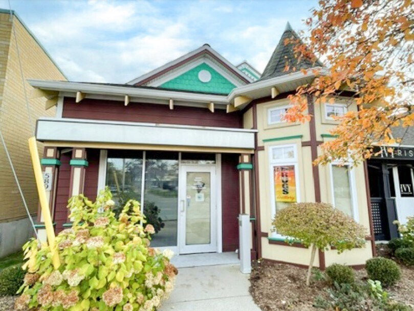 583-589 Oxford St E, London, ON à louer Photo principale– Image 1 sur 2