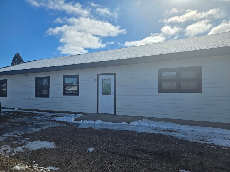 120 Main St N, Pierz, MN à louer - Photo de l’immeuble – Image 3 sur 6