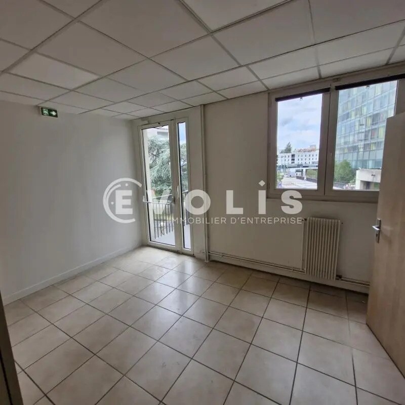 11 Rue De Stalingrad, Montreuil à louer Photo intérieure– Image 1 sur 14
