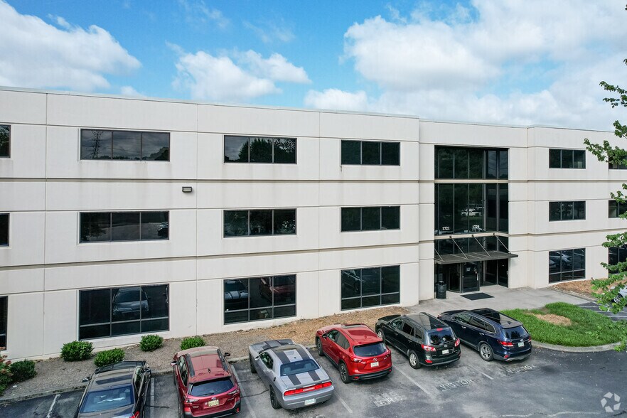 1721-1729 Midpark Rd, Knoxville, TN à louer - Photo de l’immeuble – Image 2 sur 5