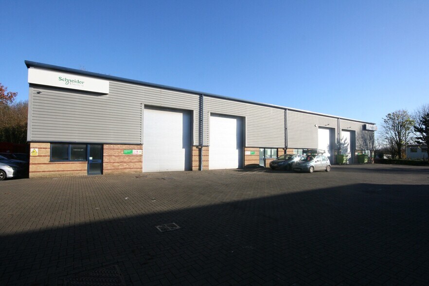 5-8 Handlemaker Rd, Frome à louer - Photo principale – Image 1 sur 6