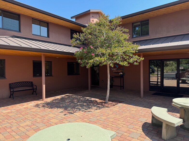 75 Kallof Pl, Sedona, AZ à louer - Photo de l’immeuble – Image 2 sur 48