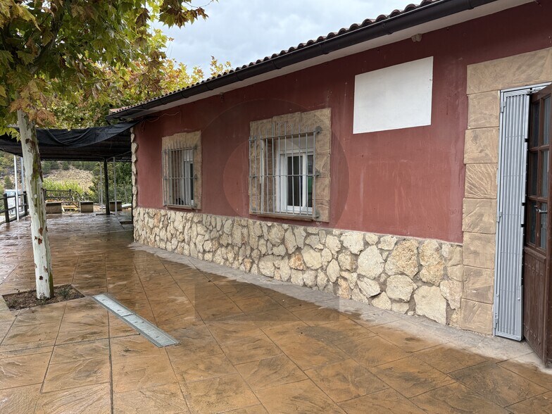 Carretera Antigua, 1, Nuévalos, Zaragoza à vendre - Photo de l’immeuble – Image 3 sur 16