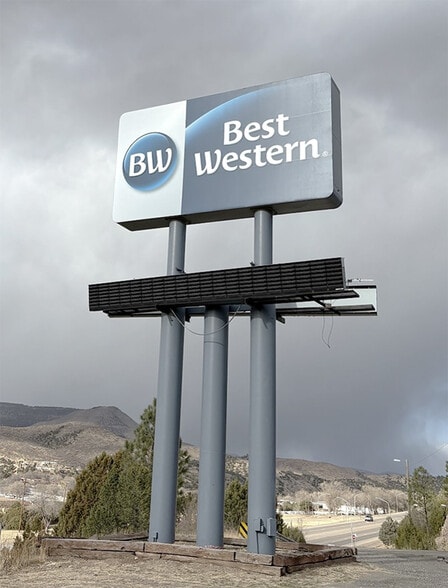 111 Pine Springs Rd, Ruidoso, NM à vendre - Photo de l’immeuble – Image 2 sur 2