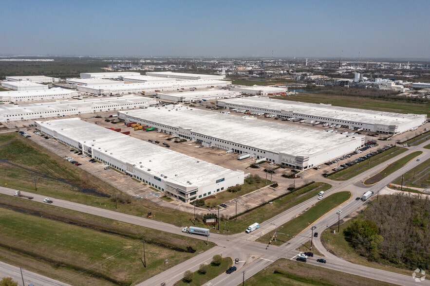 9311 Bay Area Blvd, Pasadena, TX à louer - Aérien – Image 3 sur 5