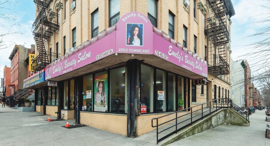 96 Rockaway Ave, Brooklyn, NY à vendre - Photo de l’immeuble – Image 2 sur 3
