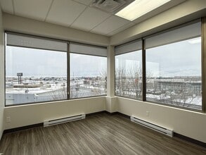 1550 Rue Ampère, Boucherville, QC à louer Photo intérieure– Image 2 sur 5