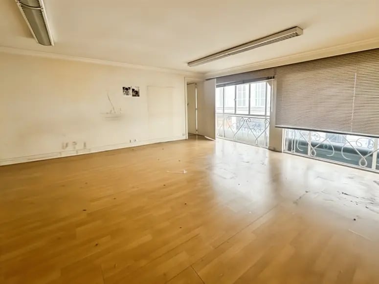 Bureau dans Paris à louer - Photo de l’immeuble – Image 1 sur 6
