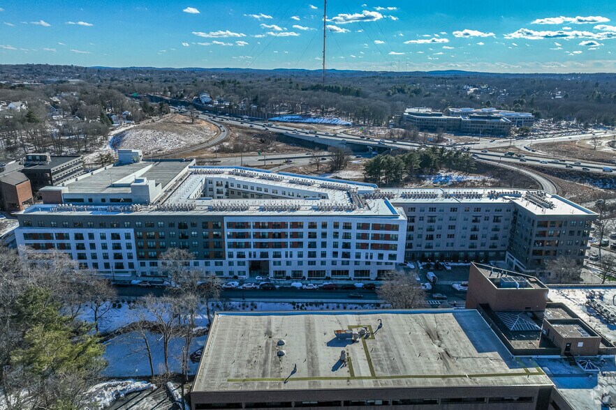 40 William St, Wellesley, MA à louer - Photo de l’immeuble – Image 3 sur 9