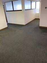 6160 N Cicero Ave, Chicago, IL à louer Photo de l’immeuble– Image 1 sur 3