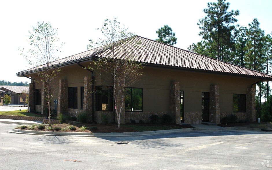 1020 Wildewood Centre Dr, Columbia, SC à louer - Photo de l’immeuble – Image 2 sur 12