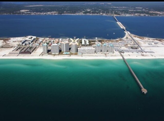 8418 E Bay Blvd, Navarre, FL à louer - Photo de l’immeuble – Image 2 sur 4