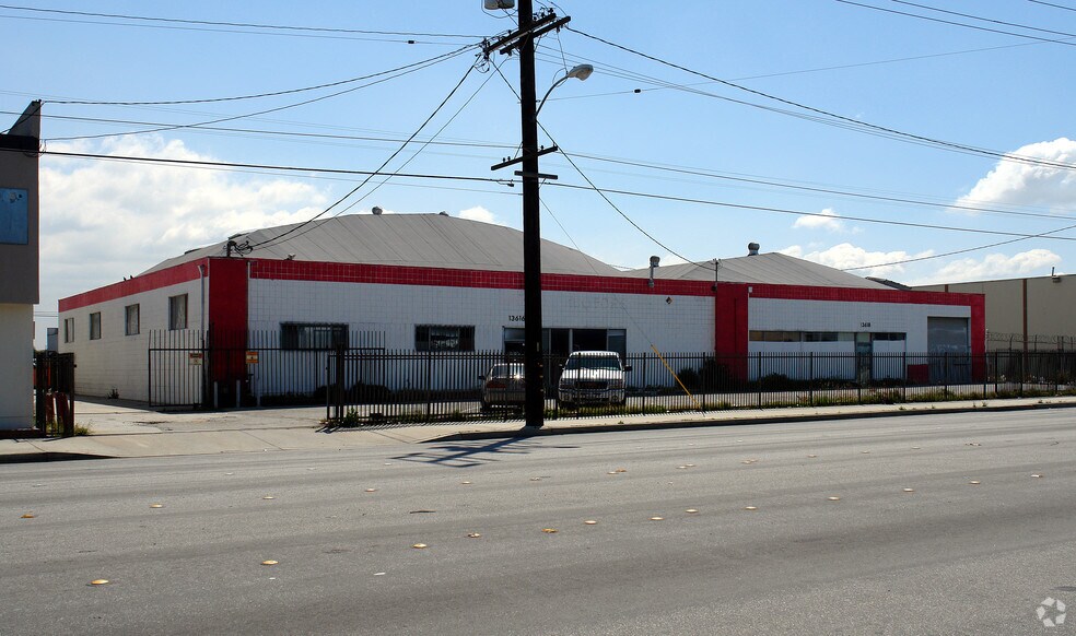 13614-13618 S Western Ave, Gardena, CA à louer - Photo de l’immeuble – Image 3 sur 6