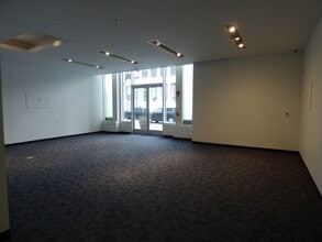 301 5th Ave, Pittsburgh, PA à louer Photo intérieure– Image 2 sur 7