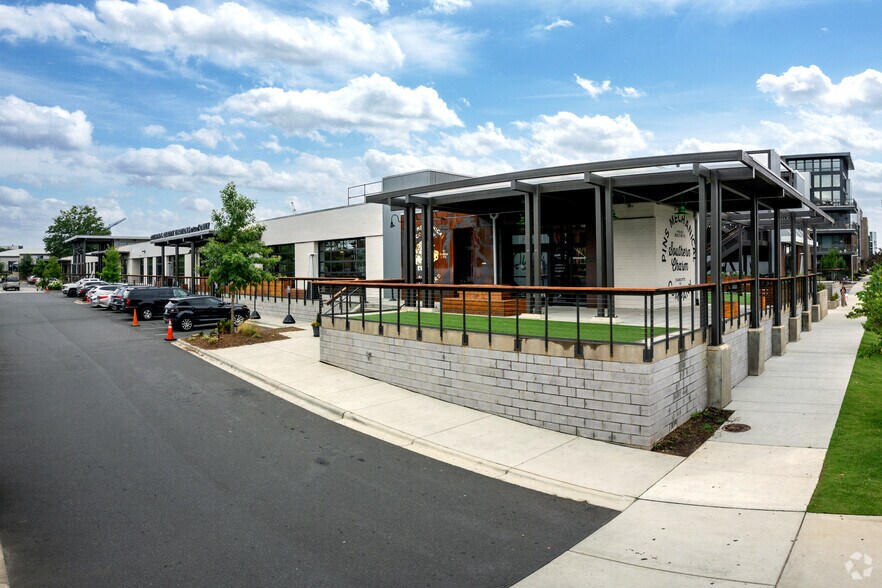 307 W Tremont Ave, Charlotte, NC à louer - Photo principale – Image 1 sur 15