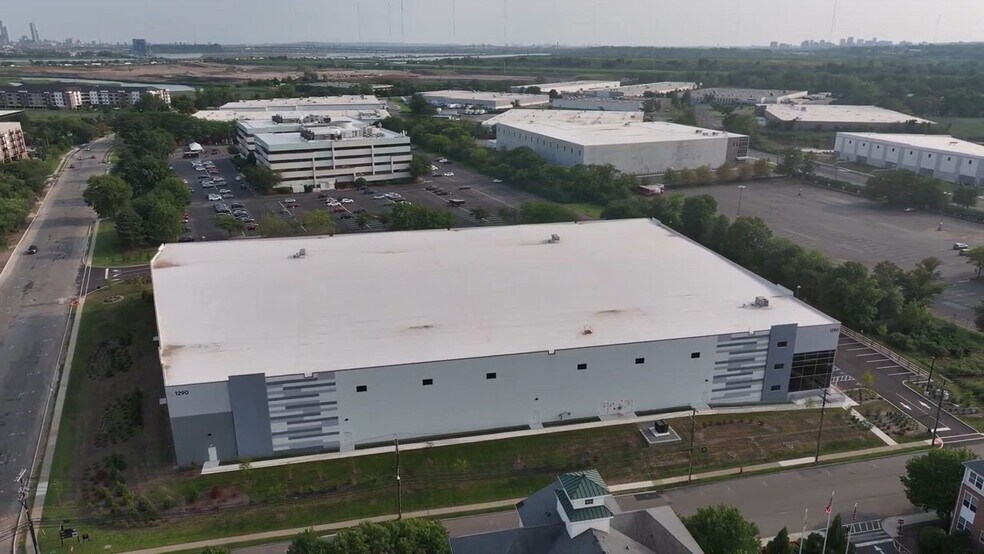 1290 Wall St W, Lyndhurst, NJ à louer - Vidéo sur l’annonce professionnelle – Image 2 sur 20
