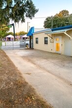 3804 SE Lake Weir Ave, Ocala, FL à louer Photo intérieure– Image 2 sur 10